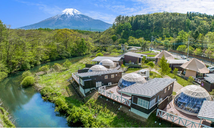 GLAMP-DOME-グランドーム-富士忍野【山梨】-グランピング予約ならリゾグラ！独占掲載施設-体験記を多数掲載！リゾートグランピングドットコム-02-28-2026_06_38_PM